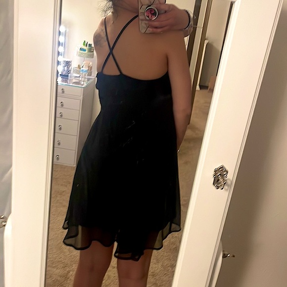Black Dress. XS.  Worn Once.  Great Shape.  Double Layer - Picture 5 of 5